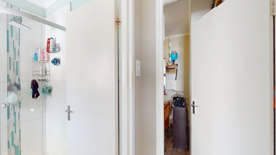 2 Bedroom Property for Sale in Kabega Park Eastern Cape